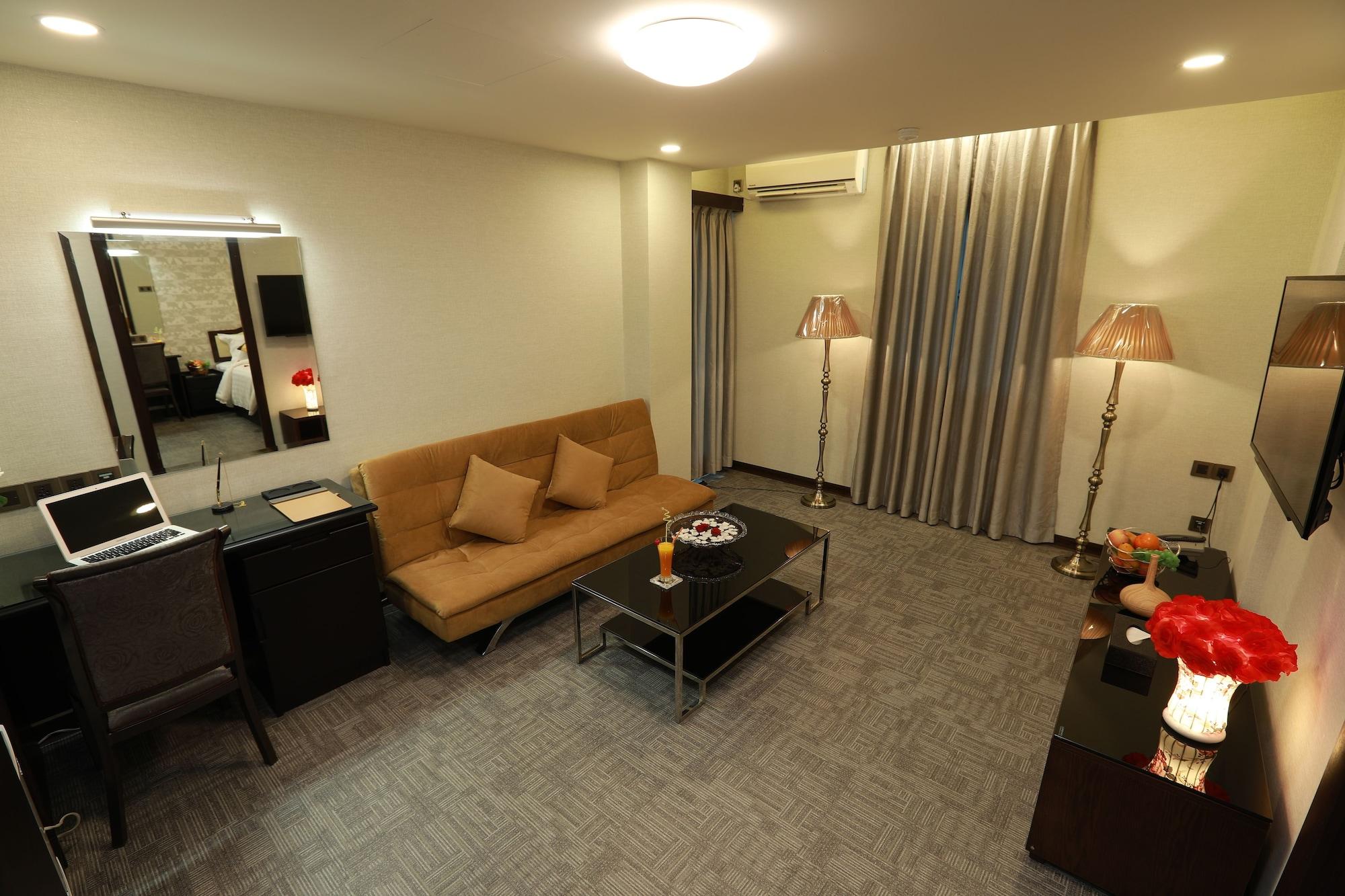 Rose Palace Hotel Rangoon Eksteriør billede