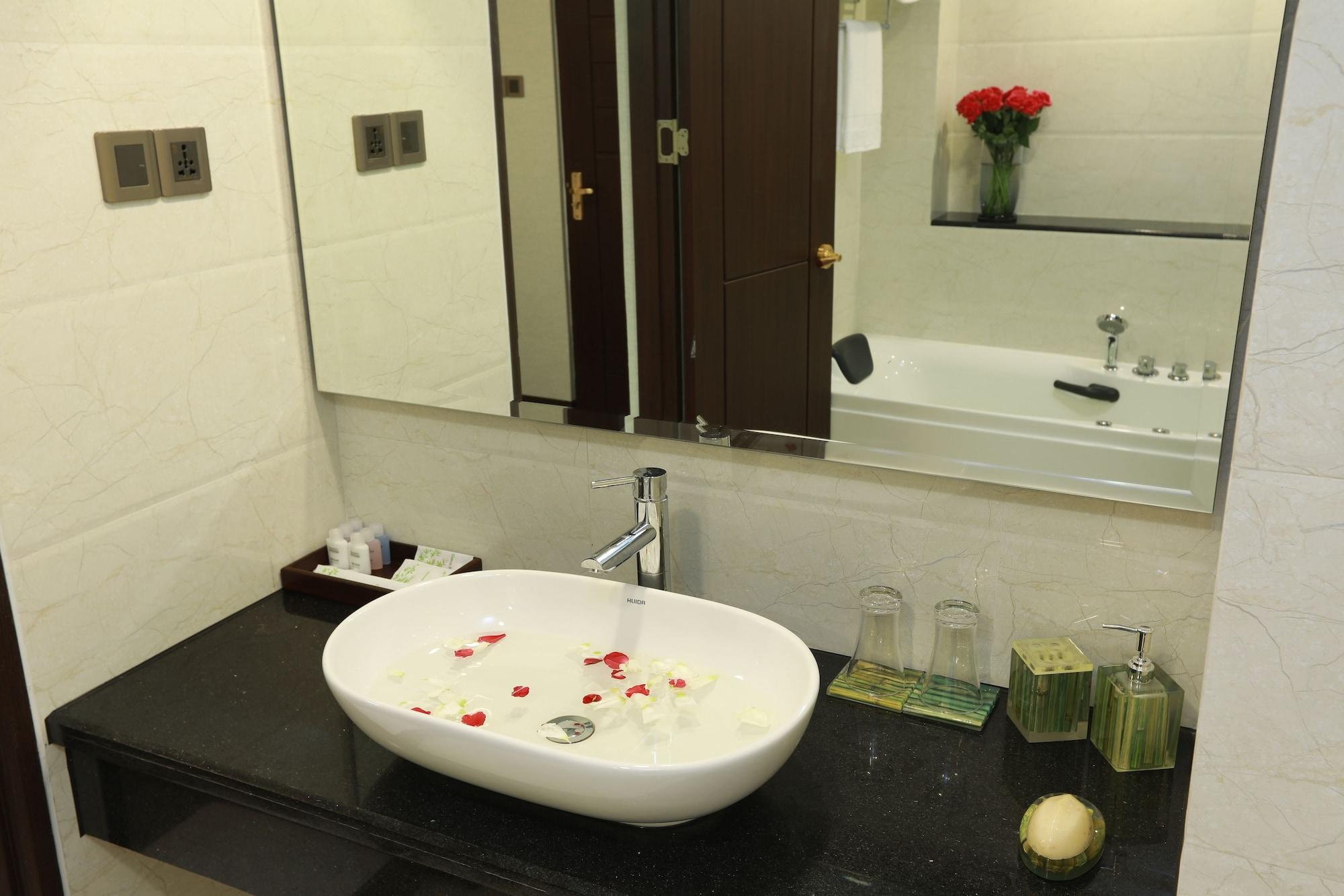Rose Palace Hotel Rangoon Eksteriør billede