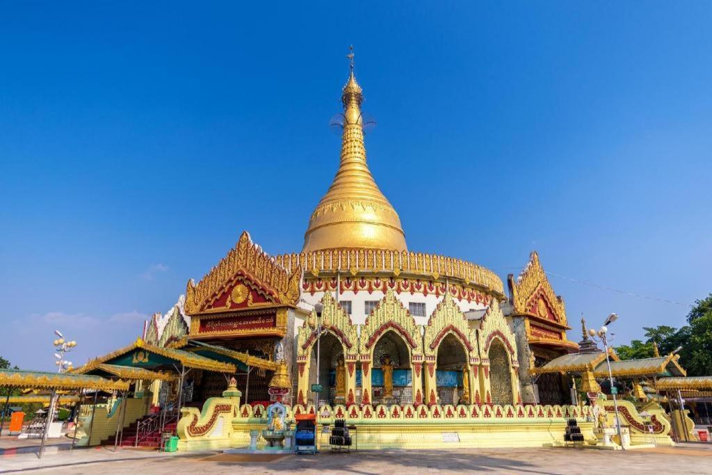 Rose Palace Hotel Rangoon Eksteriør billede