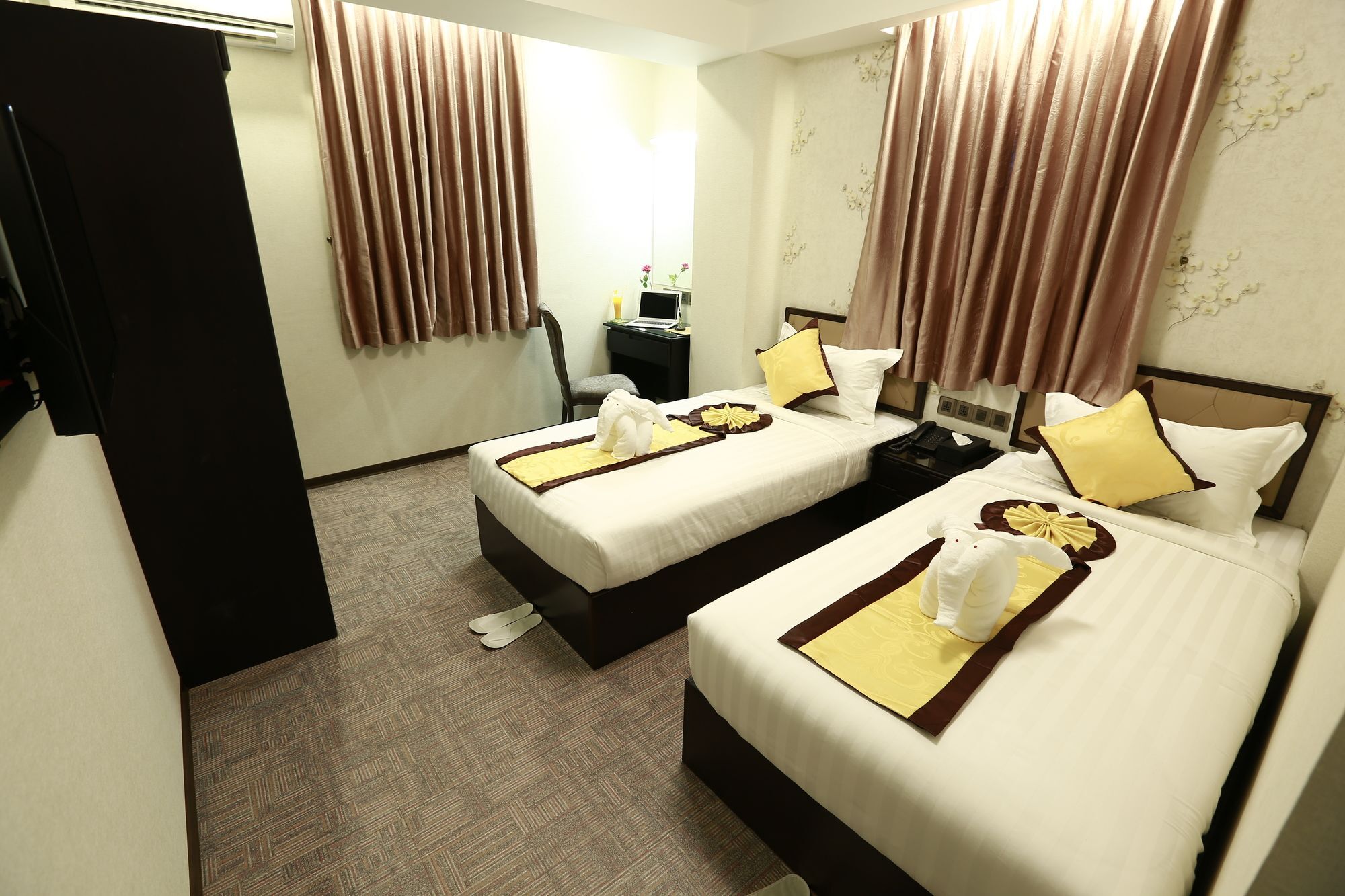 Rose Palace Hotel Rangoon Eksteriør billede